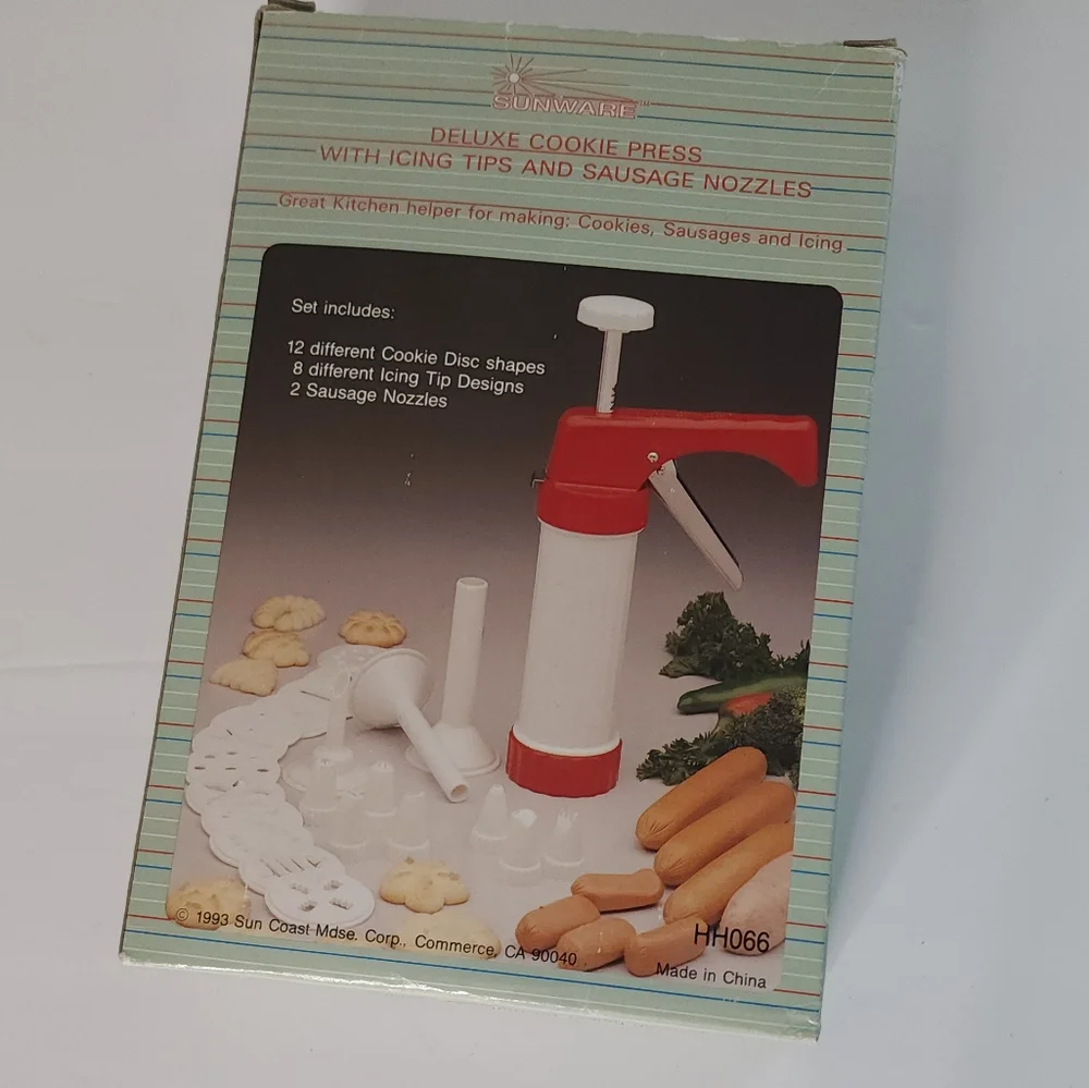Sunware Deluxe Cookie Press Icing Tips Sausage Nozzles